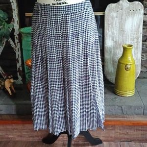 🪻Skirt NWT by White House Black Market